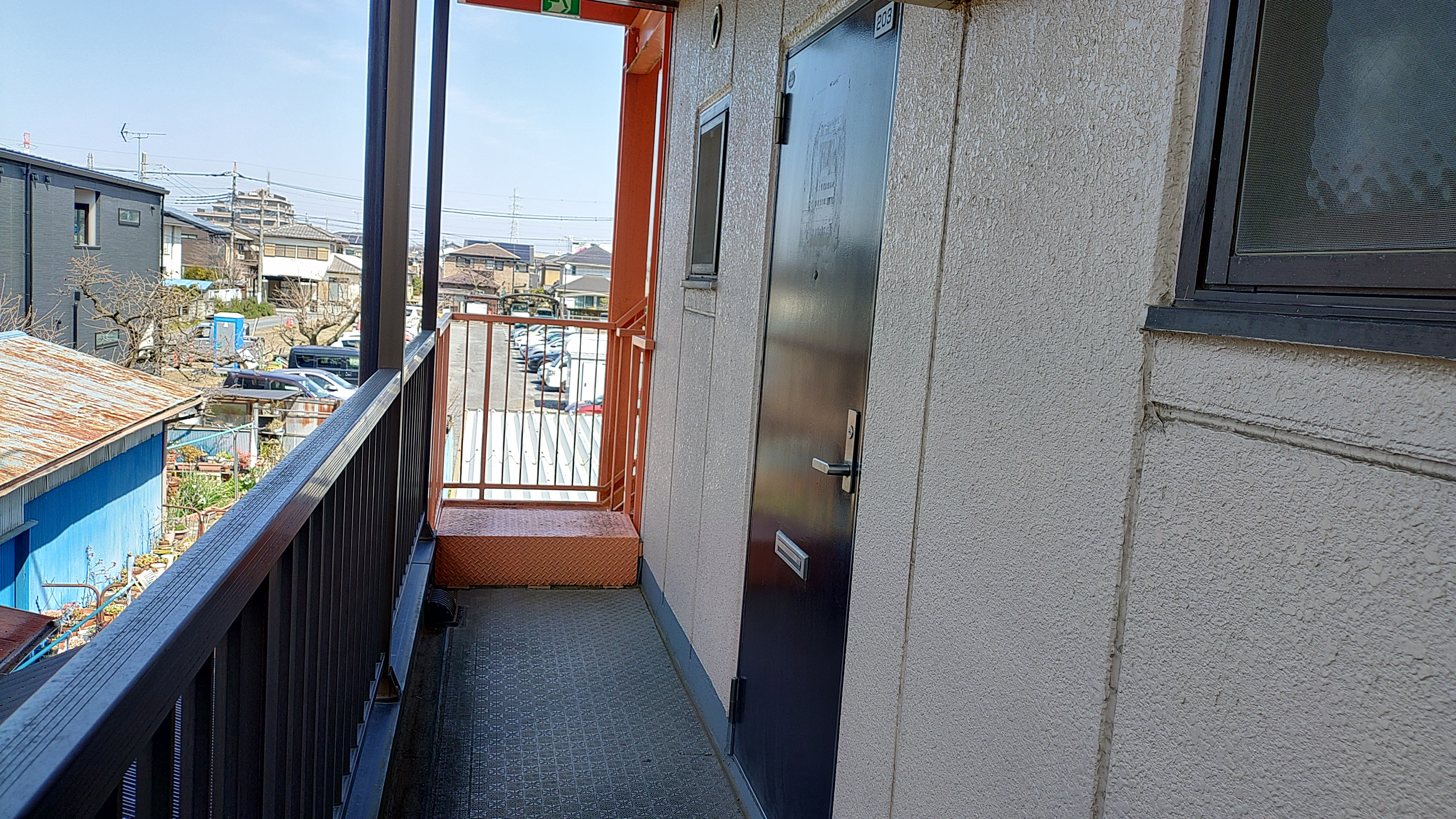 2階奥のジム入口